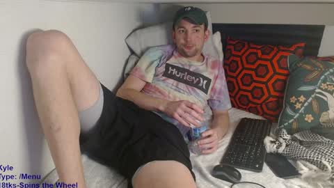 Snapshot of poppunk4life chatting on 01-30-25, 10:30 Kyle online show from 01-30-25, 10:30