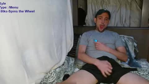 Snapshot of poppunk4life chatting on 02-20-25, 11:10 Kyle online show from 02-20-25, 11:10