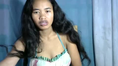 Snapshot of poppy_kelley chatting on 05-13-26, 03:59 Lilly online show from 05-13-26, 03:59