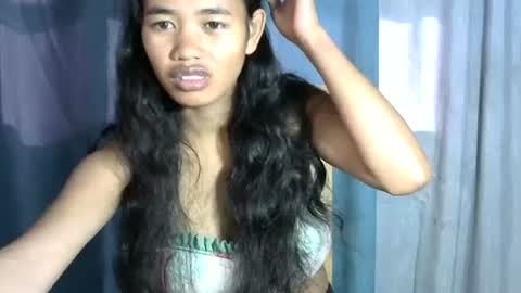 Snapshot of poppy_kelley chatting on 05-30-26, 05:59 Lilly online show from 05-30-26, 05:59