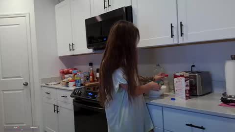 Snapshot of poppyquinn chatting on 05-21-26, 01:23 PoppyQuinn online show from 05-21-26, 01:23