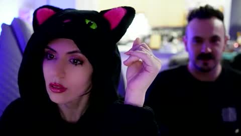 Snapshot of popstarsextape chatting on 01-12-26, 04:29 A cadia online show from 01-12-26, 04:29