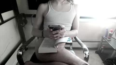 Snapshot of porcelain_tears01 chatting on 02-11-26, 01:05 porcelain_tears01 online show from 02-11-26, 01:05