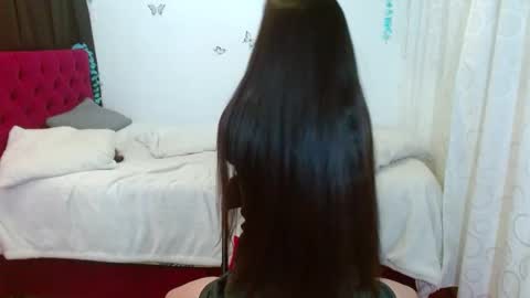 porcelainlux online show from 03-02-25, 08:29