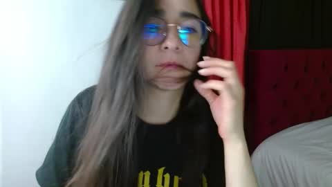 porcelainlux online show from 03-04-25, 07:32