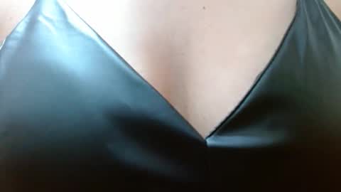 porcelainlux online show from 11-14-25, 07:12