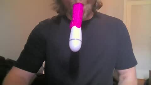 Snapshot of pornaddicted8 chatting on 06-22-26, 03:31 i heart porn online show from 06-22-26, 03:31