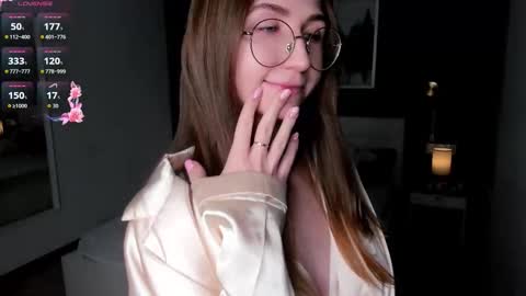 Elizabeth online show from 11-24-25, 07:24