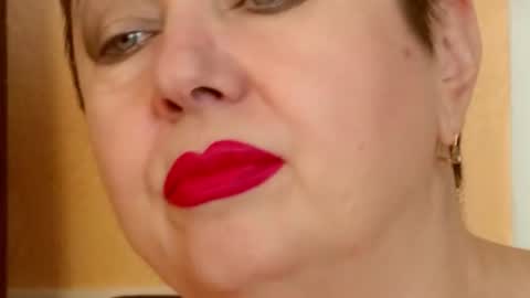 Snapshot of posh_lady chatting on 06-18-26, 09:41 LADY POSH online show from 06-18-26, 09:41
