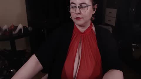 Snapshot of posh_mistress chatting on 12-30-24, 07:59 PoshMistres online show from 12-30-24, 07:59