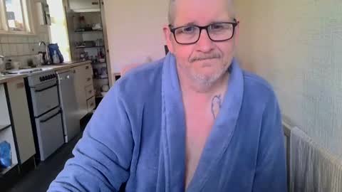 Snapshot of poshman65 chatting on 02-23-26, 12:46 poshman65 online show from 02-23-26, 12:46