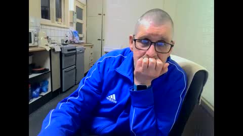 poshman65 online show from 04-15-26, 08:42