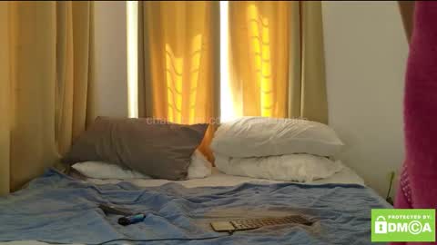 Snapshot of poundapetite_ chatting on 01-08-26, 03:09 IG poundapetite online show from 01-08-26, 03:09