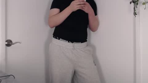 Snapshot of poundmedown chatting on 03-31-26, 11:43 jewel online show from 03-31-26, 11:43