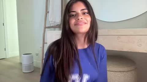 Snapshot of poutyselena chatting on 07-01-26, 11:04 Selena online show from 07-01-26, 11:04
