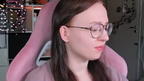 Snapshot of power_robynn chatting on 07-31-26, 11:20 Robyn online show from 07-31-26, 11:20