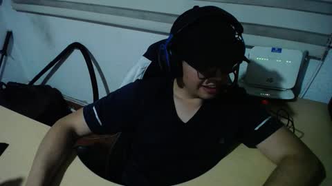 powerfulzeus2 online show from 10-08-25, 01:36