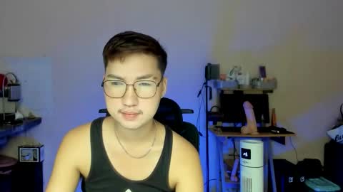 Snapshot of powerpuffcock chatting on 12-15-25, 02:43 powerpuffcock online show from 12-15-25, 02:43