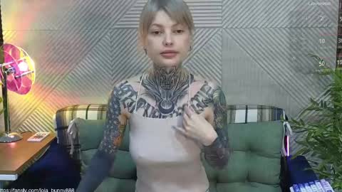 Lola online show from 05-31-26, 04:31