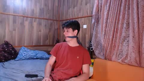 Snapshot of powertwinky chatting on 12-27-24, 01:32 chris independent online show from 12-27-24, 01:32