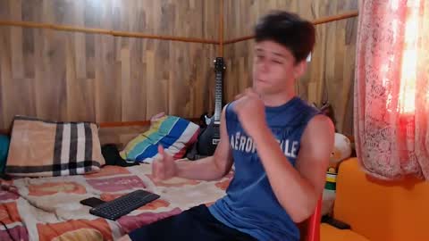 Snapshot of powertwinky chatting on 02-02-25, 08:30 chris independent online show from 02-02-25, 08:30