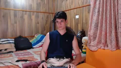 Snapshot of powertwinky chatting on 02-04-25, 05:53 chris independent online show from 02-04-25, 05:53