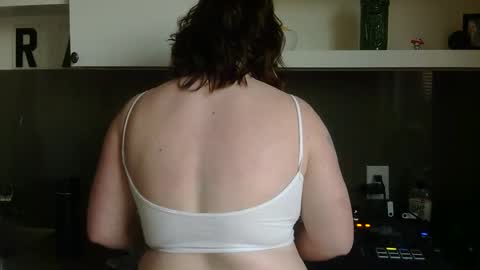 Snapshot of pppawg chatting on 05-20-26, 11:00 PAWG Pale Princess online show from 05-20-26, 11:00