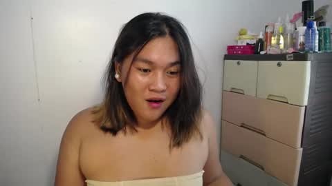Snapshot of precious_nissie chatting on 08-02-26, 04:11 Nessie online show from 08-02-26, 04:11