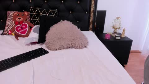 Snapshot of preciousailly chatting on 03-05-25, 11:38 Ailyn online show from 03-05-25, 11:38