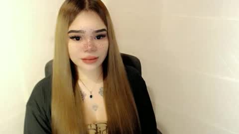 Snapshot of preciousangel69xxx chatting on 02-27-26, 06:46 MAXXINE online show from 02-27-26, 06:46