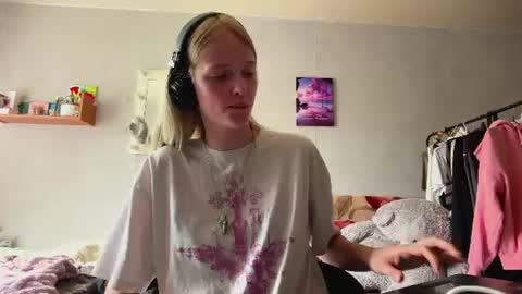 Lisa online show from 07-09-26, 08:29
