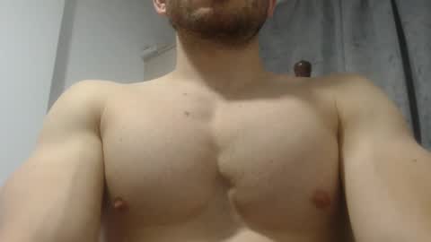 Snapshot of preettyboyx chatting on 12-07-24, 03:58 JUAN online show from 12-07-24, 03:58