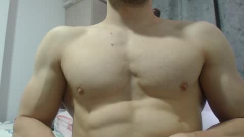Snapshot of preettyboyx chatting on 12-07-24, 03:30 JUAN online show from 12-07-24, 03:30