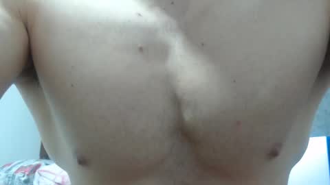 Snapshot of preettyboyx chatting on 12-07-24, 07:21 JUAN online show from 12-07-24, 07:21