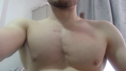 Snapshot of preettyboyx chatting on 12-15-24, 08:04 JUAN online show from 12-15-24, 08:04