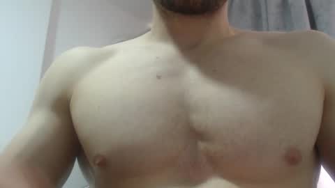 Snapshot of preettyboyx chatting on 12-16-24, 09:41 JUAN online show from 12-16-24, 09:41