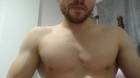 Snapshot of preettyboyx chatting on 12-19-24, 08:34 JUAN online show from 12-19-24, 08:34