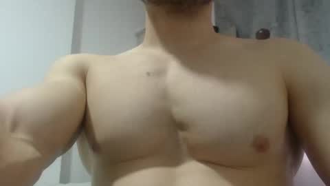 Snapshot of preettyboyx chatting on 12-21-24, 05:40 JUAN online show from 12-21-24, 05:40