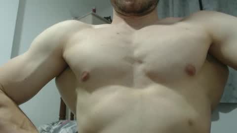 Snapshot of preettyboyx chatting on 01-18-25, 02:03 JUAN online show from 01-18-25, 02:03