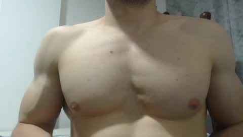 Snapshot of preettyboyx chatting on 02-07-25, 12:53 JUAN online show from 02-07-25, 12:53