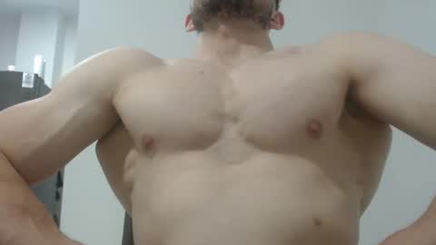 Snapshot of preettyboyx chatting on 02-20-25, 03:56 JUAN online show from 02-20-25, 03:56