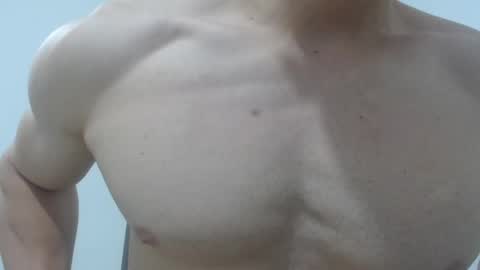 Snapshot of preettyboyx chatting on 02-22-25, 04:09 JUAN online show from 02-22-25, 04:09