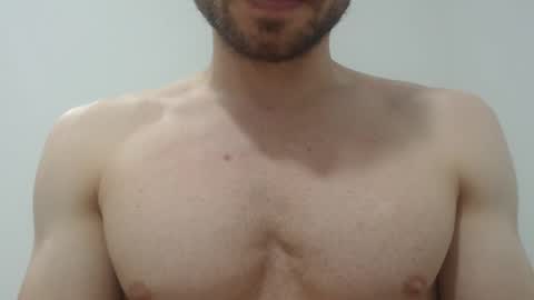Snapshot of preettyboyx chatting on 02-24-25, 08:47 JUAN online show from 02-24-25, 08:47