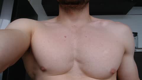 Snapshot of preettyboyx chatting on 09-24-25, 08:12 JUAN online show from 09-24-25, 08:12