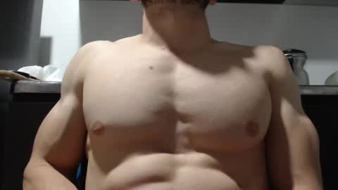 Snapshot of preettyboyx chatting on 09-29-25, 02:49 JUAN online show from 09-29-25, 02:49