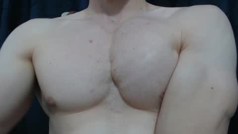 Snapshot of preettyboyx chatting on 10-14-25, 08:20 JUAN online show from 10-14-25, 08:20