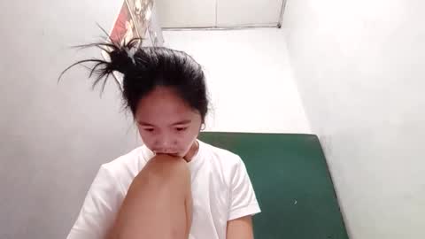 Dinah online show from 03-11-25, 12:33