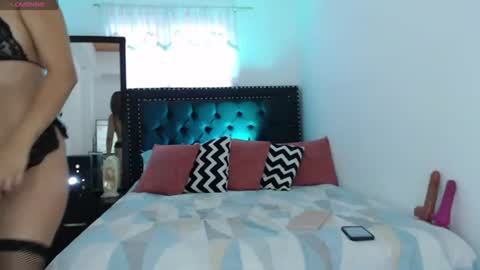 Snapshot of pregnant_love1 chatting on 06-17-26, 04:52 ---- online show from 06-17-26, 04:52