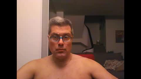 Snapshot of prendimisubito chatting on 12-17-24, 02:01 prendimisubito online show from 12-17-24, 02:01