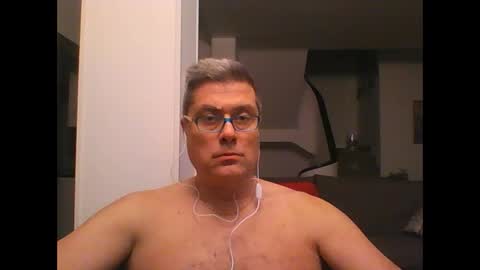 Snapshot of prendimisubito chatting on 01-20-25, 12:25 prendimisubito online show from 01-20-25, 12:25